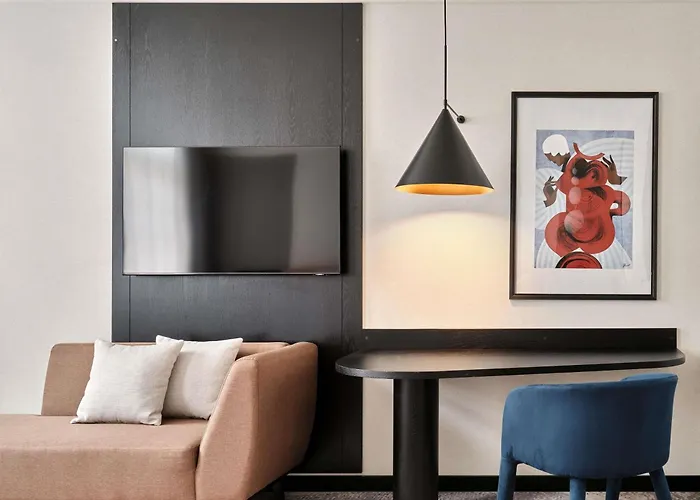 Готель Moevenpick Grand