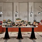 Moevenpick Grand מלון 4*