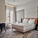 Moevenpick Grand מלון 4*