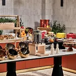 Mövenpick Grand 4*