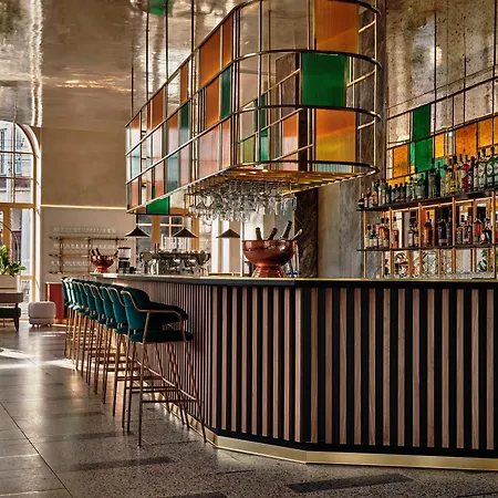 Hotel Mövenpick Grand 4*