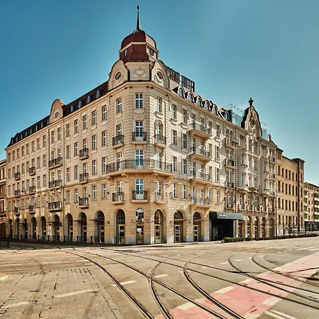 Mövenpick Grand 4*