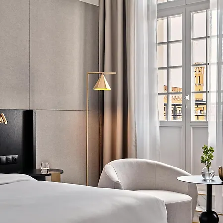 Moevenpick Grand 4*
