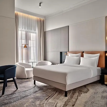 Moevenpick Grand 4*