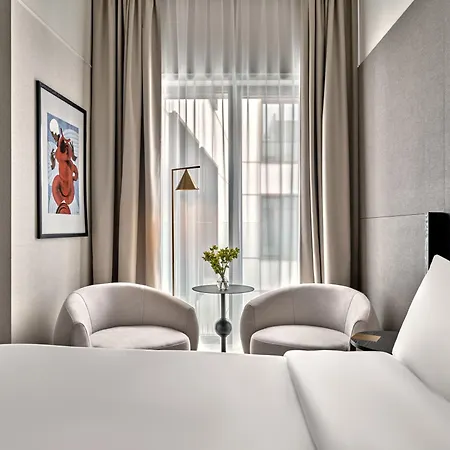 Moevenpick Grand Hotel