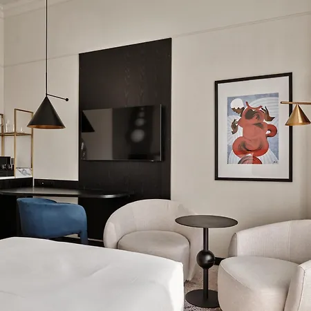 Moevenpick Grand Hotel
