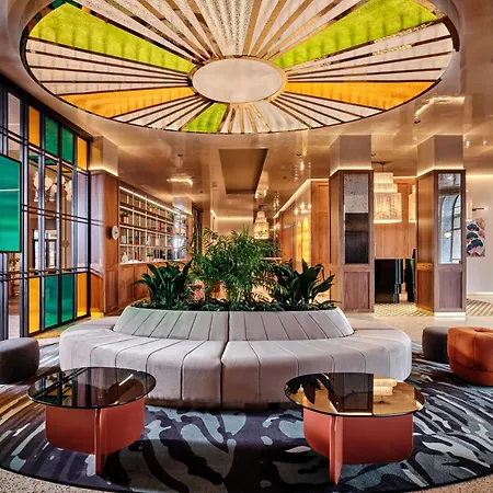 Готель Moevenpick Grand 4*