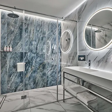 Moevenpick Grand