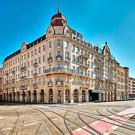 Moevenpick Grand 4*