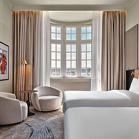 Moevenpick Grand