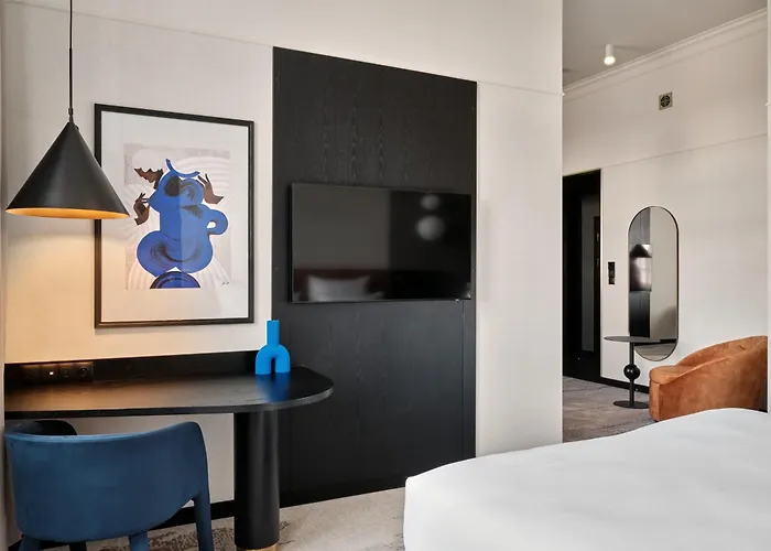 Moevenpick Grand فندق 4*