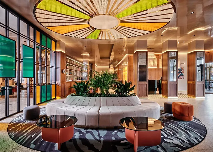 فندق Moevenpick Grand 4*