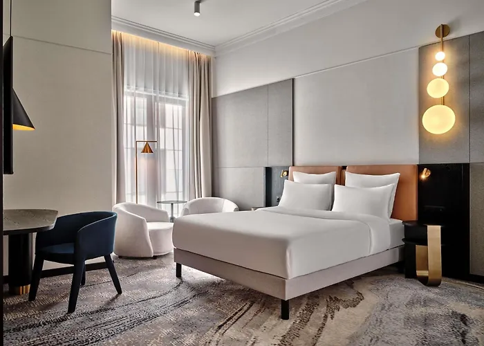 Moevenpick Grand فندق 4*