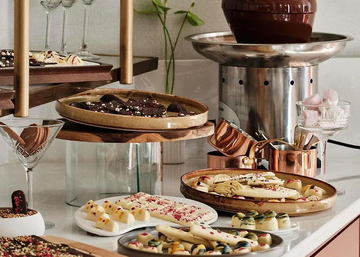 Hotel Mövenpick Grand 4*