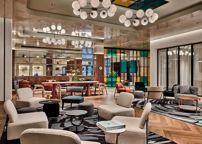 Mövenpick Grand Hotel